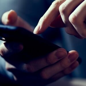 img-blog-5-Common-causes-of-slow-mobile-internet-and-how-to-fix-them-B