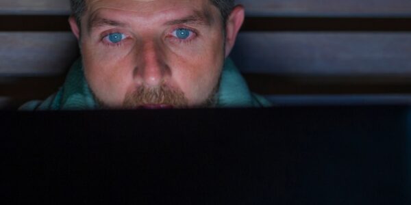img-blog-holiday-cyber-scams-B