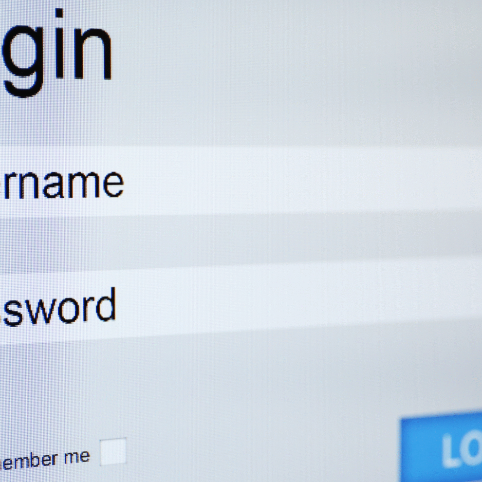 img-blog-hackers-are-logging-in-not-breaking-in